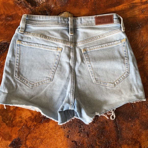 NWT Hollister Hi-rise Mom shorts size 24 waist (0) - Picture 5 of 10